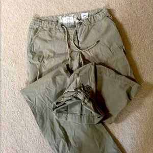 🍀4/$20 Pale olive safari cargo pants